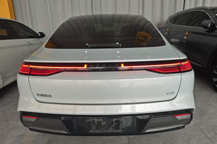 Used Geely Galaxy E8 2025 700 km Long-Range Intelligent Driving Version Rear