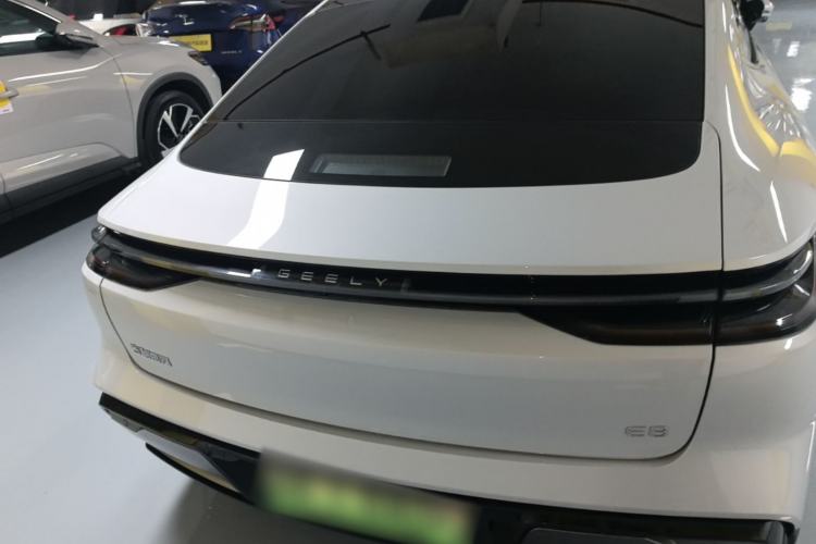 Used Geely Galaxy E8 2025 700 km Long-Range Intelligent Driving Version Rear