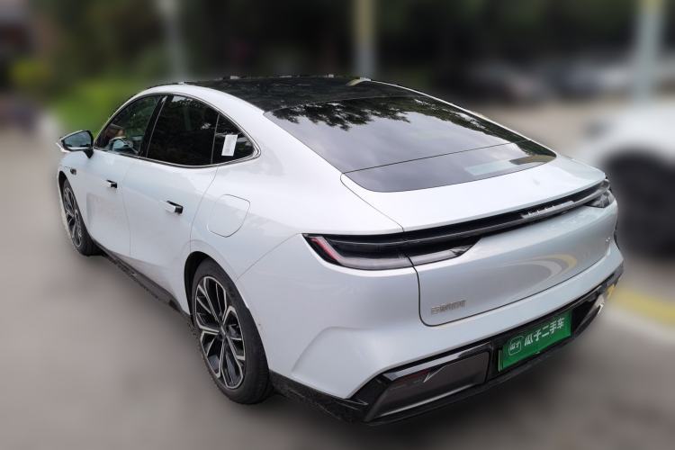 Used Geely Galaxy E8 2025 700 km Long-Range Intelligent Driving Version Rear Left 45 Deg