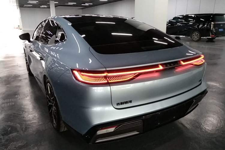 Used Geely Galaxy E8 2025 620 km All-Wheel Drive Starship LiDAR-Enabled Intelligent Driving Version Rear Left 45 Deg