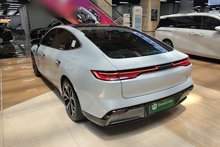 Used Geely Galaxy E8 2025 700 km Long-Range Intelligent Driving Version Rear Left 45 Deg