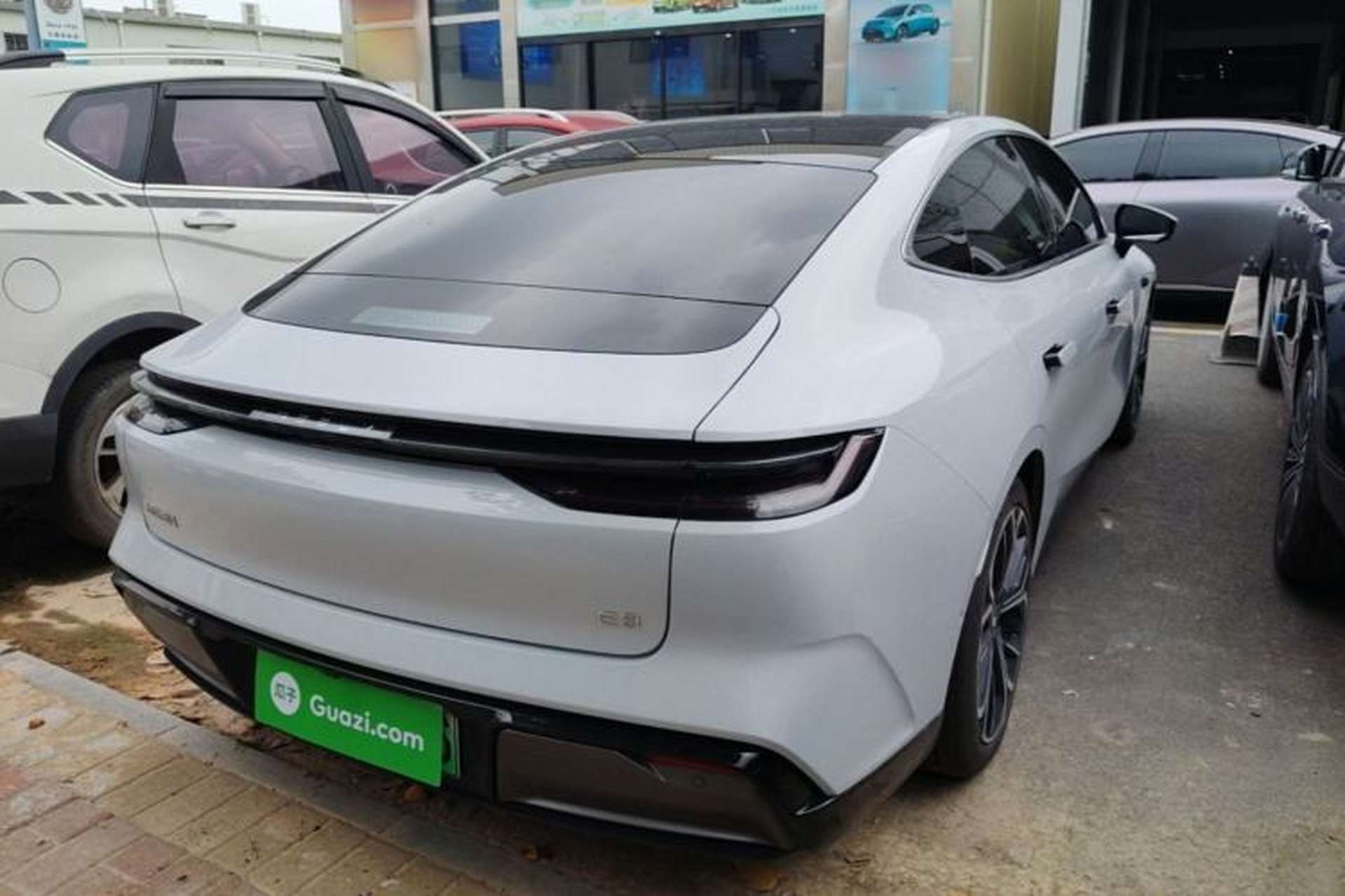 Used Geely Galaxy E8 2025 700 km Long-Range Intelligent Driving Version Rear Right 45 Deg