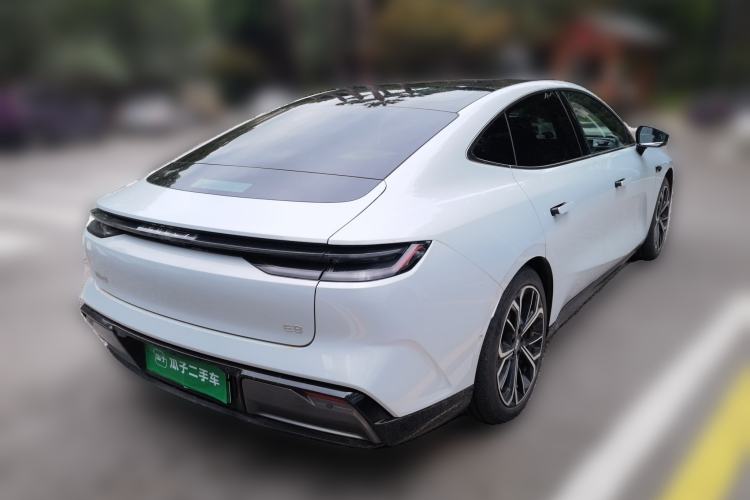 Used Geely Galaxy E8 2025 700 km Long-Range Intelligent Driving Version Rear Right 45 Deg