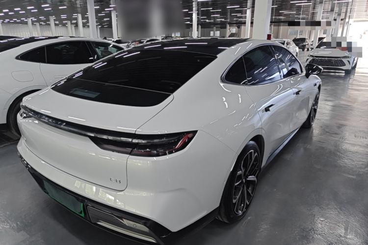 Used Geely Galaxy E8 2025 700 km Long-Range Intelligent Driving Version Rear Right 45 Deg