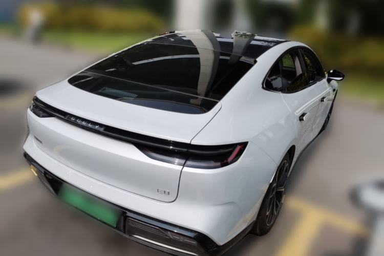 Used Geely Galaxy E8 2025 700 km Long-Range Intelligent Driving Version Rear Right 45 Deg