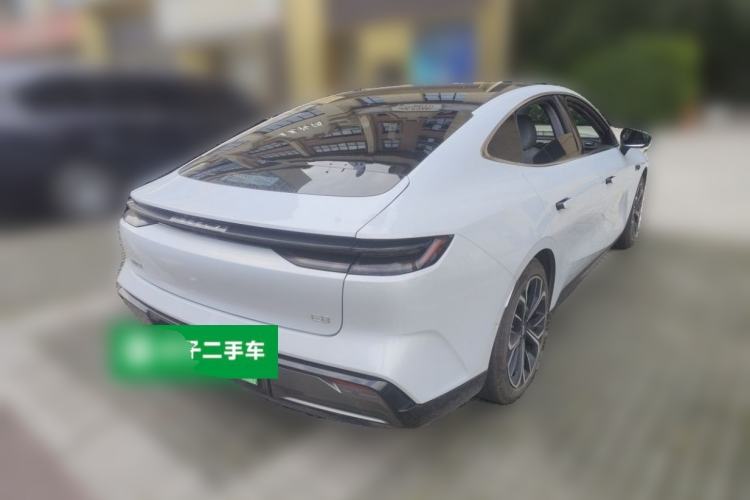 Used Geely Galaxy E8 2025 700 km Long-Range Intelligent Driving Version Rear Right 45 Deg
