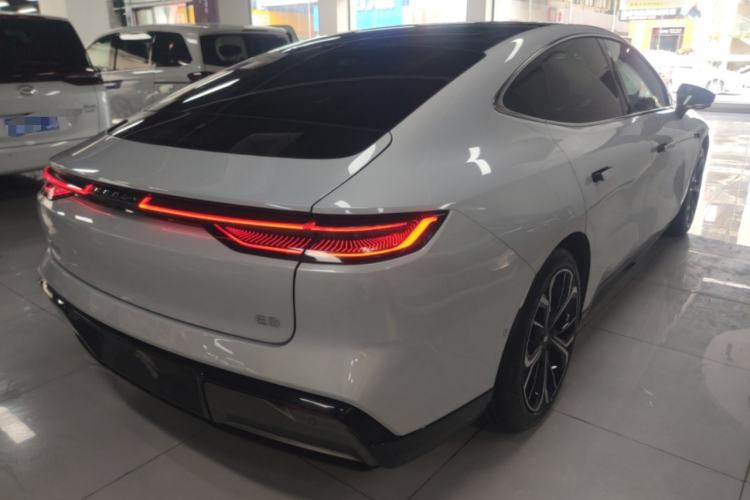 Used Geely Galaxy E8 2025 700 km Long-Range Intelligent Driving Version Rear Right 45 Deg
