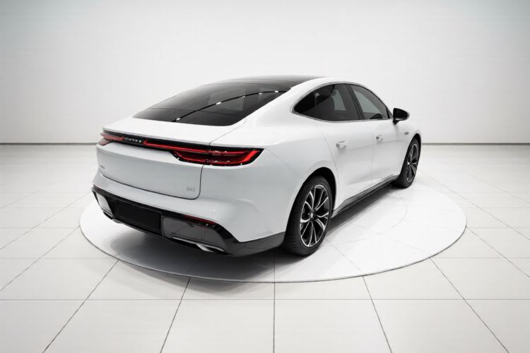 Used Geely Galaxy E8 2025 700 km Long-Range Intelligent Driving Version Rear Right 45 Deg