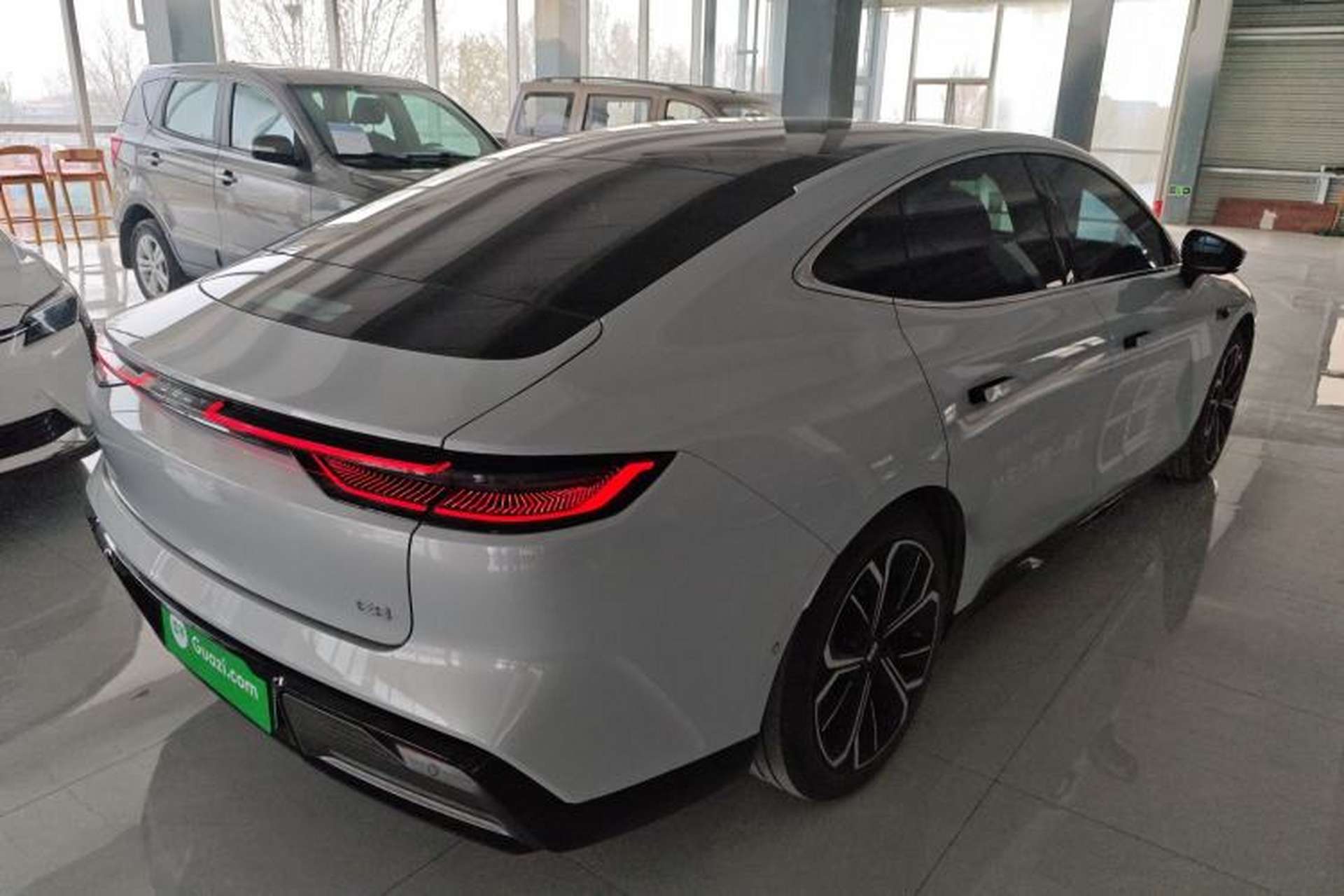 Used Geely Galaxy E8 2025 700 km Long-Range Intelligent Driving Version Rear Right 45 Deg