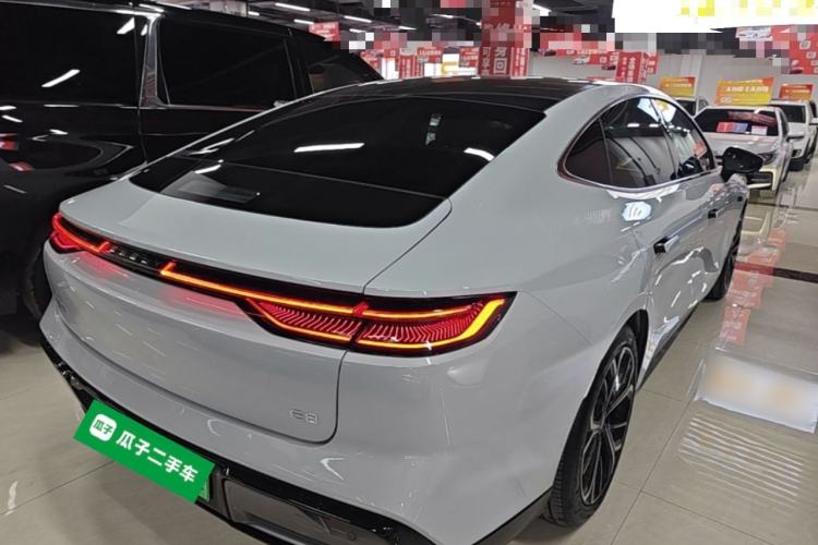 Used Geely Galaxy E8 2025 700 km Long-Range Intelligent Driving Version Rear Right 45 Deg