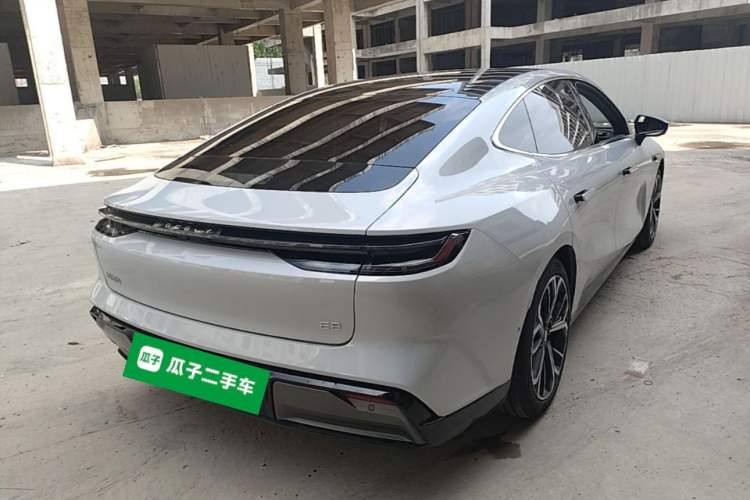 Used Geely Galaxy E8 2025 700 km Long-Range Intelligent Driving Version Rear Right 45 Deg