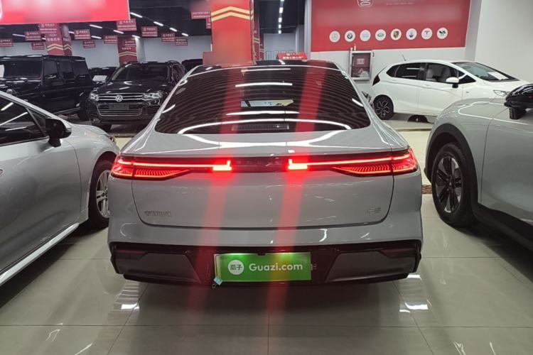 Used Geely Galaxy E8 2025 700 km Long-Range Intelligent Driving Version Rear