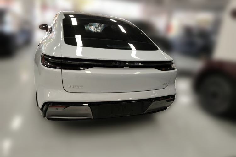Used Geely Galaxy E8 2025 700 km Long-Range Intelligent Driving Version Rear