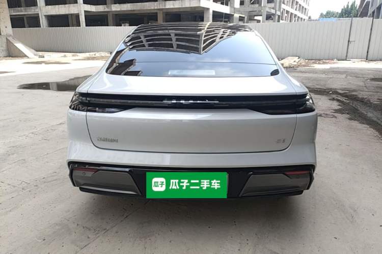 Used Geely Galaxy E8 2025 700 km Long-Range Intelligent Driving Version Rear