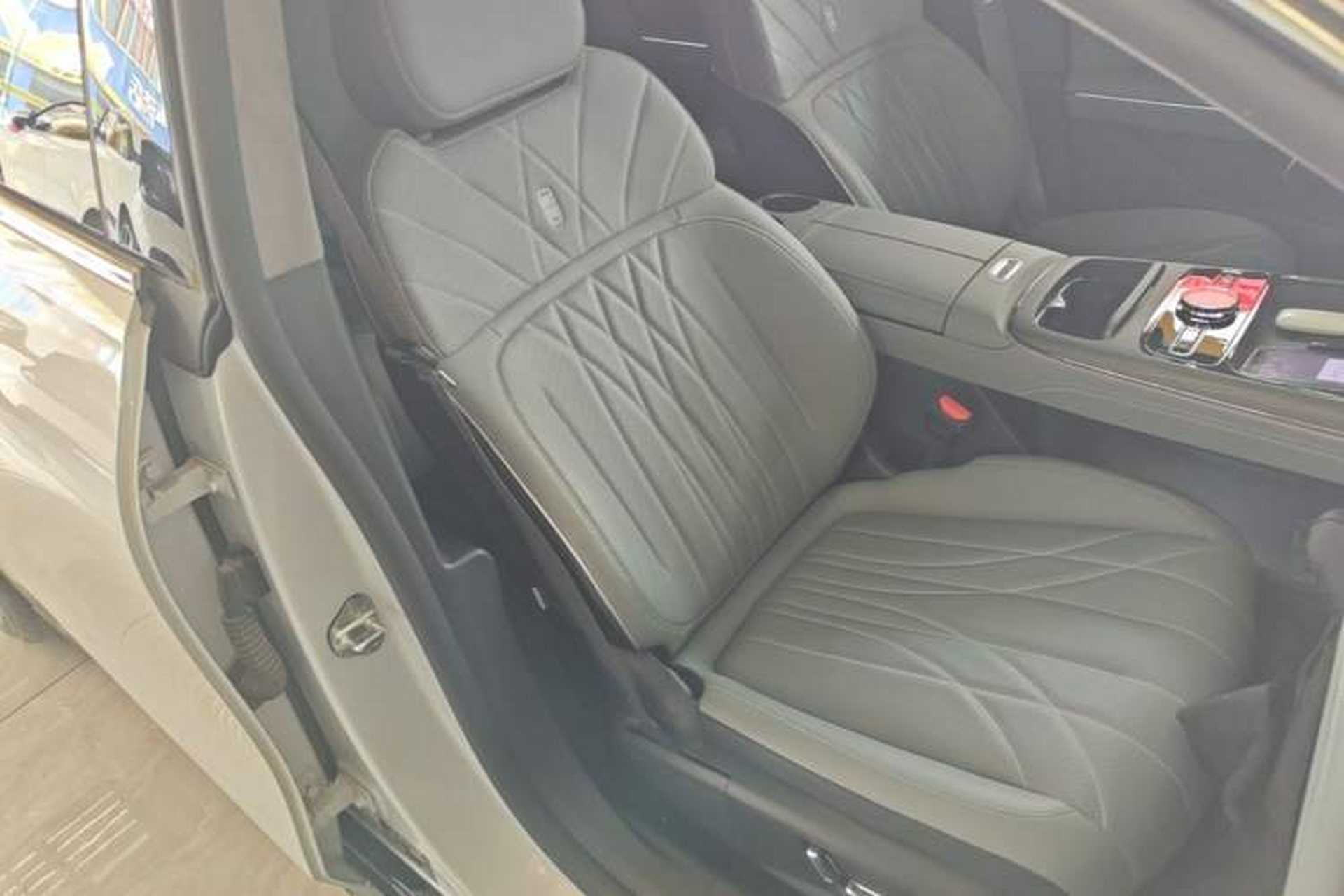 Used Geely Galaxy E8 2025 700 km Long-Range Intelligent Driving Version Right Front Seat