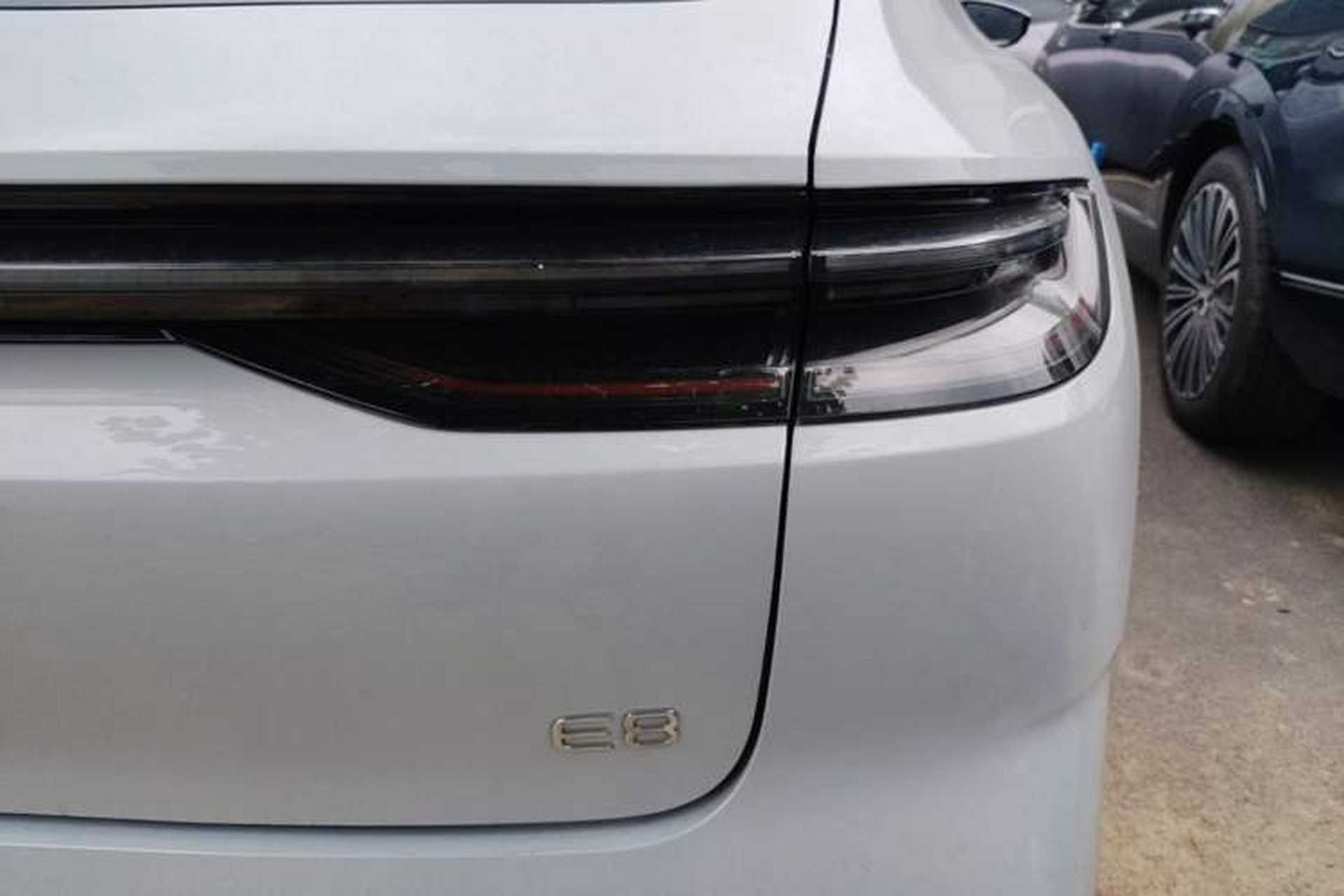 Used Geely Galaxy E8 2025 700 km Long-Range Intelligent Driving Version Right Rear Taillight