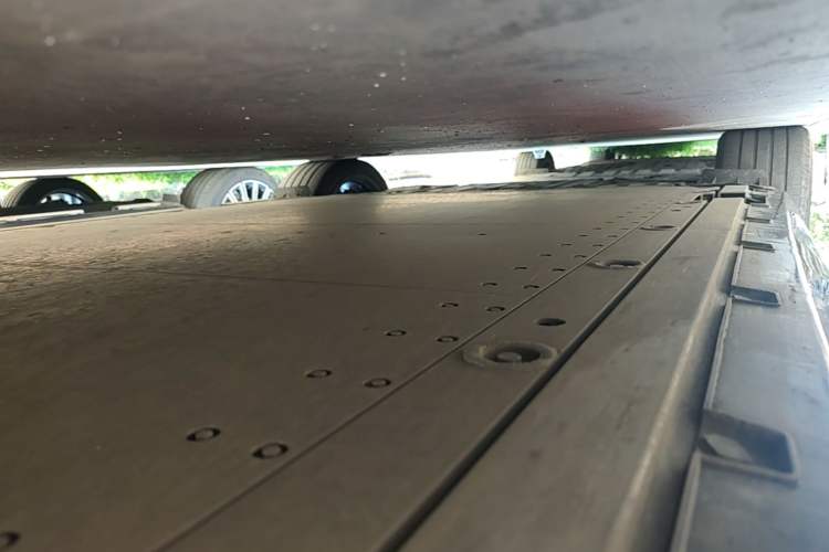 Used Geely Galaxy E8 2025 700 km Long-Range Intelligent Driving Version Right Side Sill