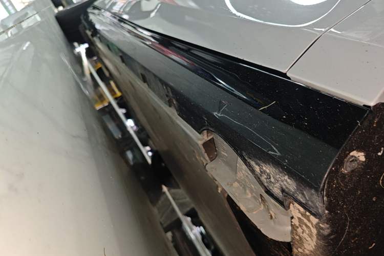 Used Geely Galaxy E8 2025 700 km Long-Range Intelligent Driving Version Right Side Sill