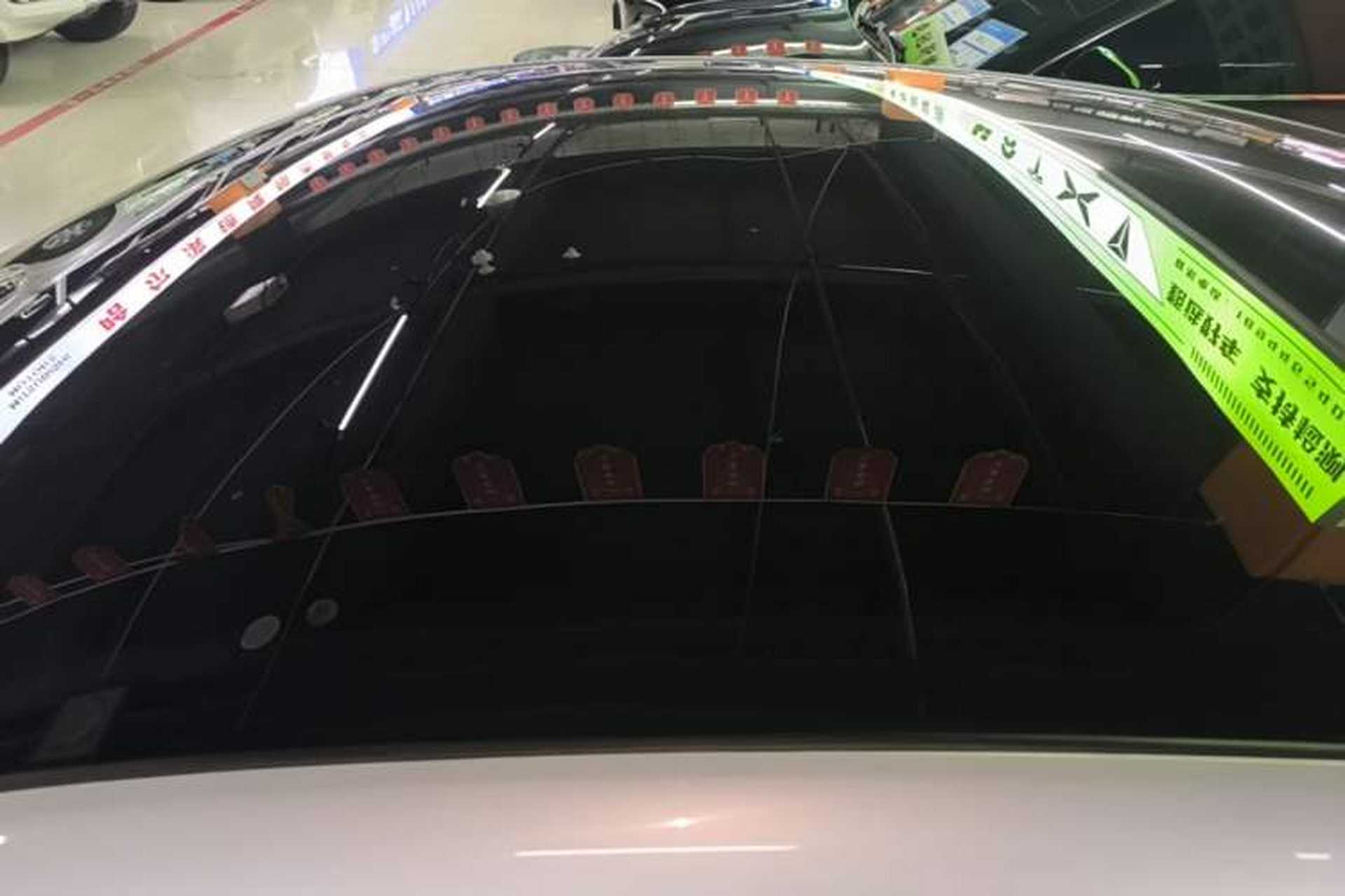 Used Geely Galaxy E8 2025 700 km Long-Range Intelligent Driving Version Roof
