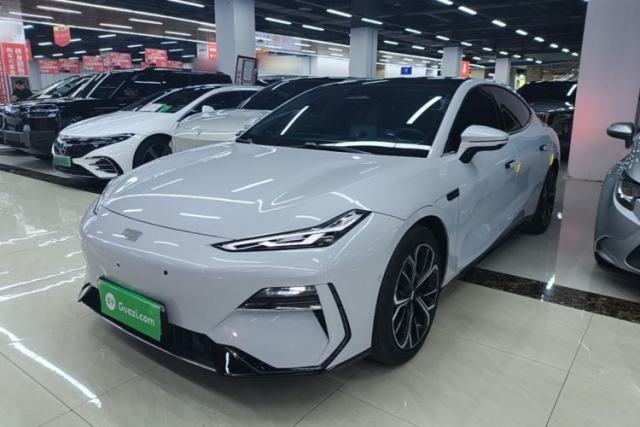 Used Geely Galaxy E8 2025 700 km Long-Range Intelligent Driving Version