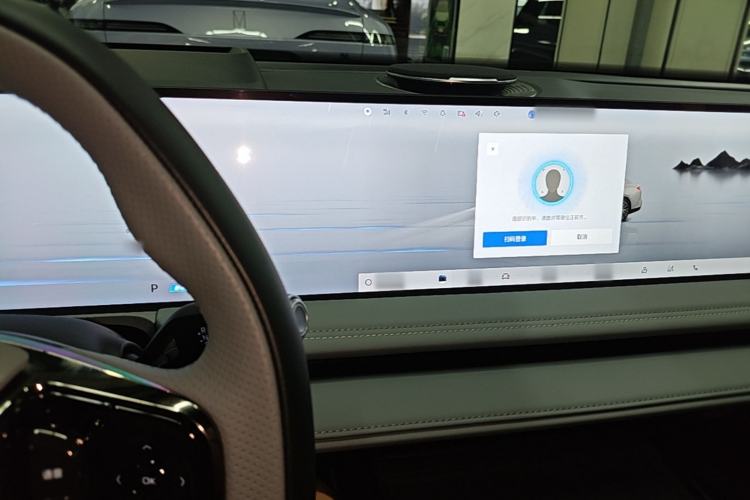 Used Geely Galaxy E8 2025 700 km Long-Range Intelligent Driving Version Steering Wheel