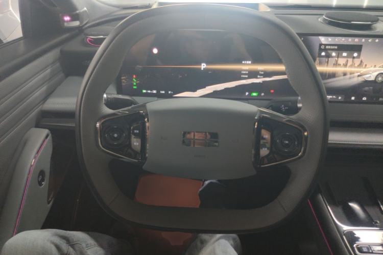 Used Geely Galaxy E8 2025 700 km Long-Range Intelligent Driving Version Steering Wheel
