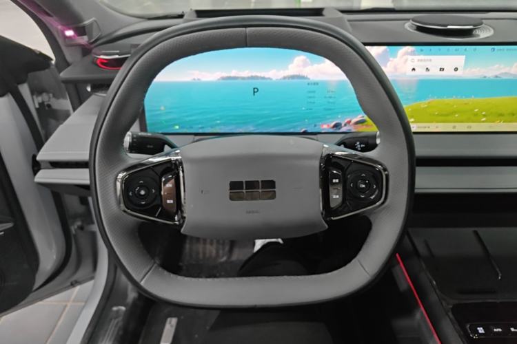 Used Geely Galaxy E8 2025 700 km Long-Range Intelligent Driving Version Steering Wheel