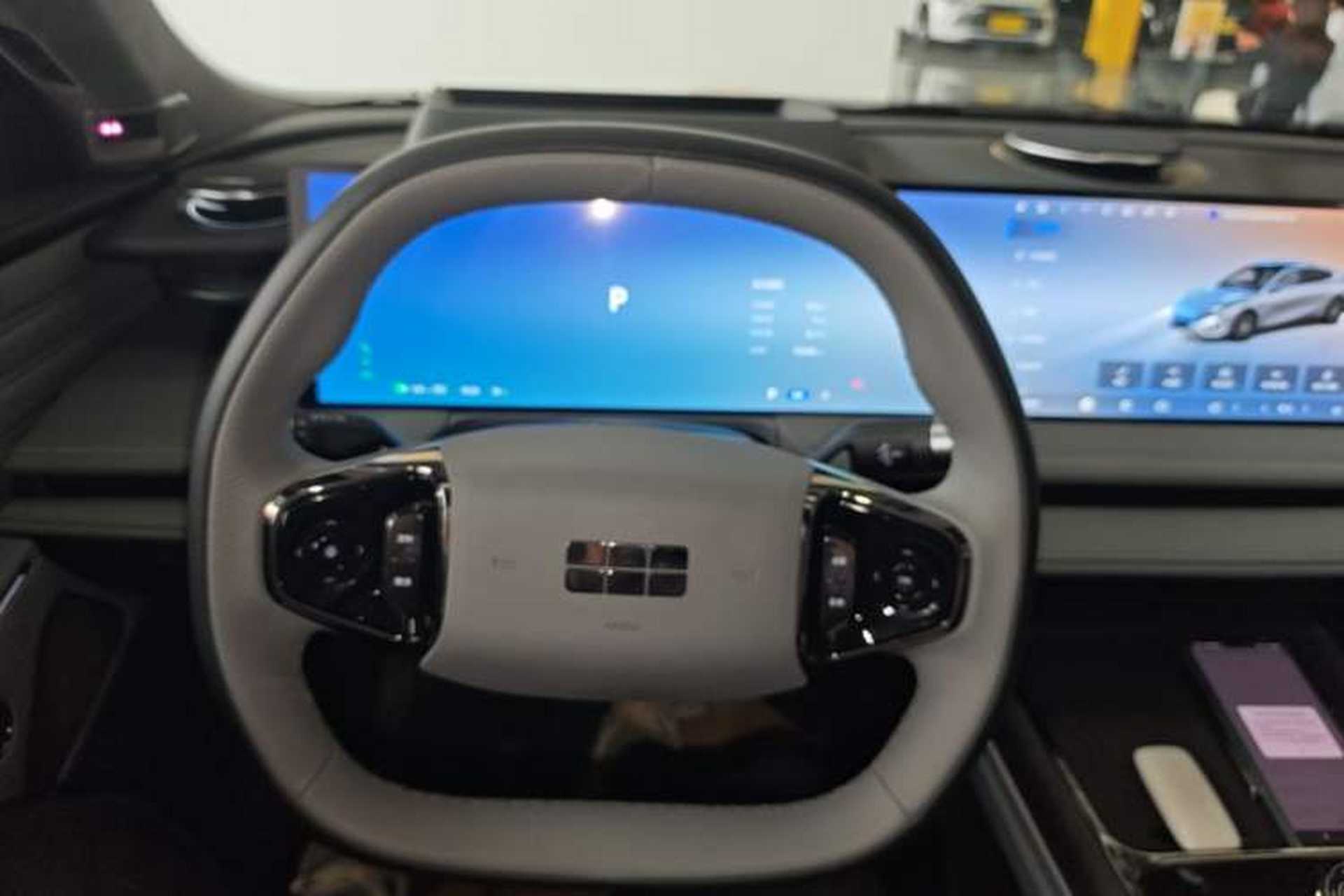 Used Geely Galaxy E8 2025 700 km Long-Range Intelligent Driving Version Steering Wheel