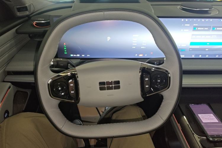 Used Geely Galaxy E8 2025 700 km Long-Range Intelligent Driving Version Steering Wheel