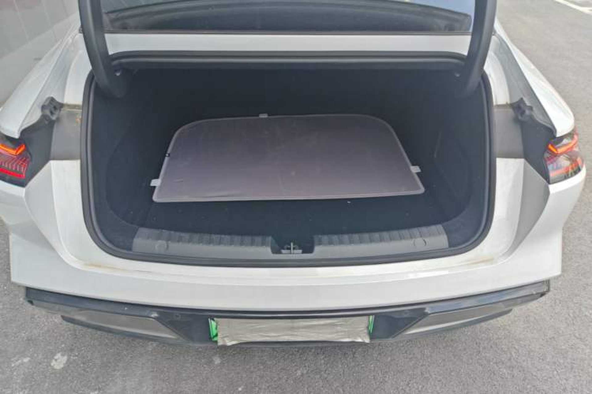 Used Geely Galaxy E8 2025 700 km Long-Range Intelligent Driving Version Trunk