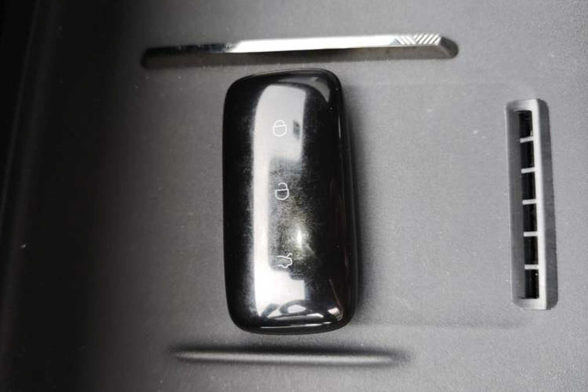 Used Geely Galaxy E8 2025 700 km Long-Range Intelligent Driving Version Vehicle Key