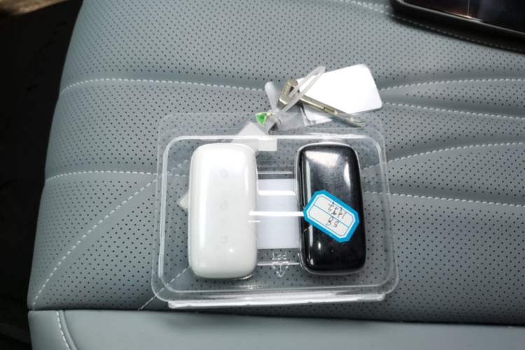 Used Geely Galaxy E8 2025 700 km Long-Range Intelligent Driving Version Vehicle Key