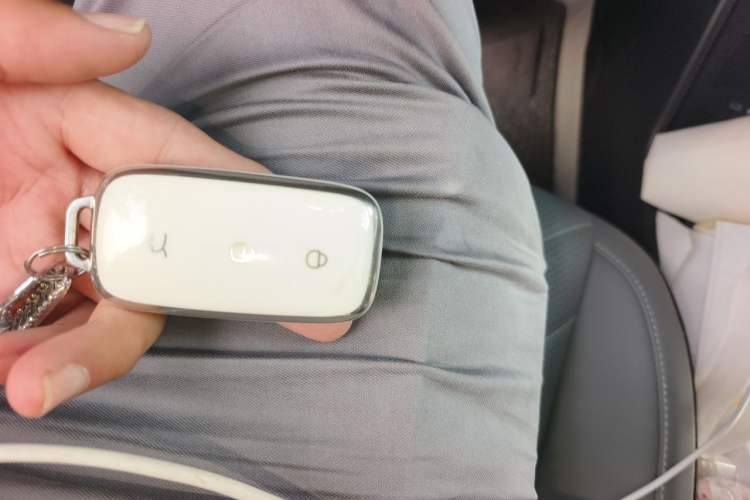 Used Geely Galaxy E8 2025 700 km Long-Range Intelligent Driving Version Vehicle Key