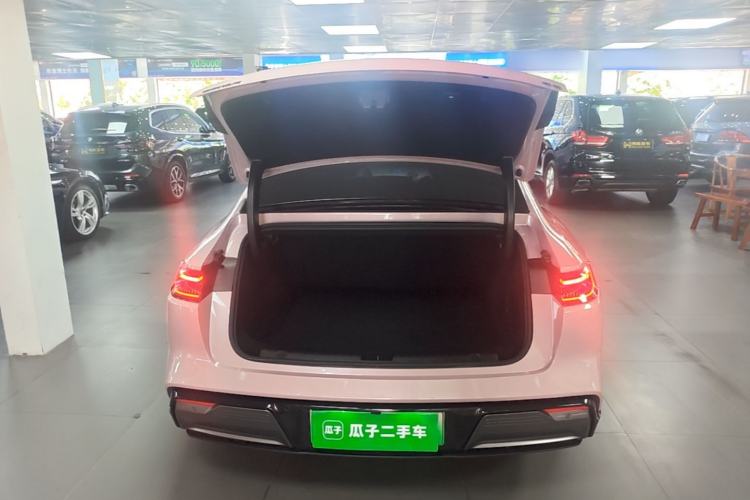 Used Geely Galaxy E8 2025 620 km All-Wheel Drive Starship LiDAR-Enabled Intelligent Driving Version Trunk