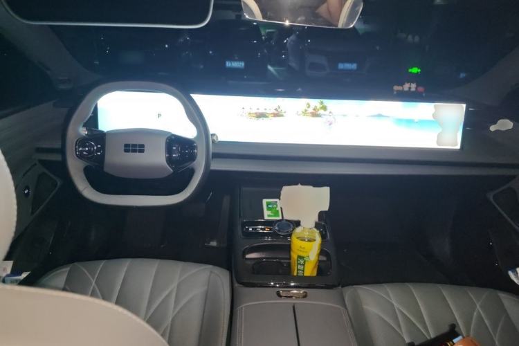 Used Geely Galaxy E8 2025 575 km Exploration Intelligent Driving Edition Center Console