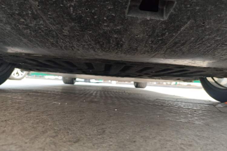 Used Geely Galaxy E8 2025 700 km Long-Range Intelligent Driving Version Chassis Front