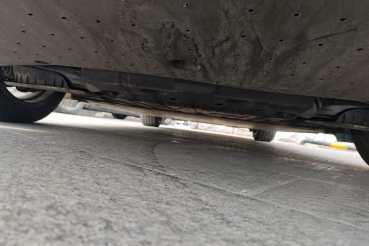 Used Geely Galaxy E8 2025 700 km Long-Range Intelligent Driving Version Chassis Rear