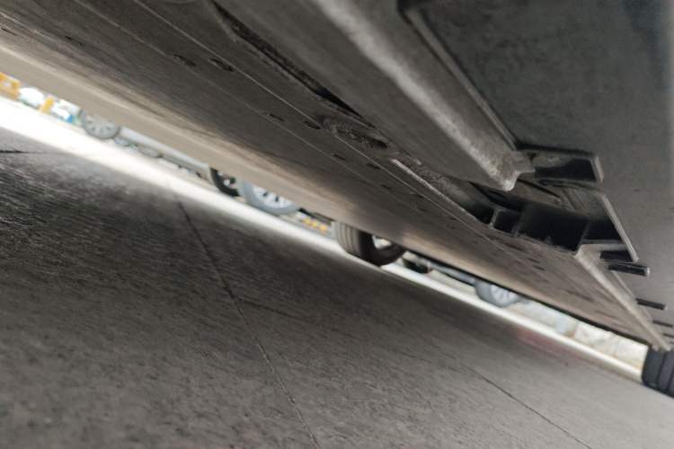 Used Geely Galaxy E8 2025 700 km Long-Range Intelligent Driving Version Chassis Rear Right