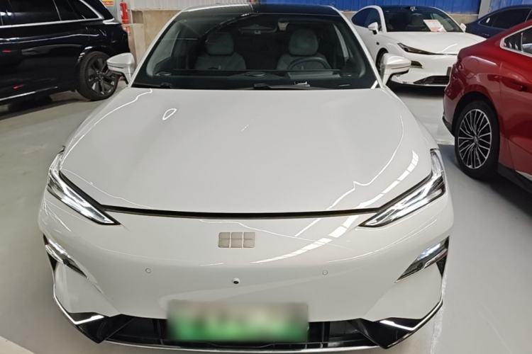 Used Geely Galaxy E8 2025 700 km Long-Range Intelligent Driving Version Front