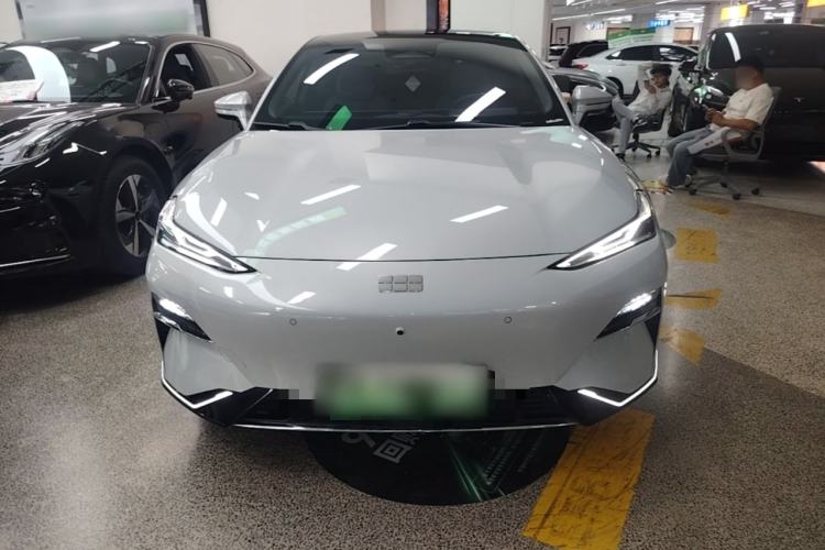 Used Geely Galaxy E8 2025 700 km Long-Range Intelligent Driving Version Front