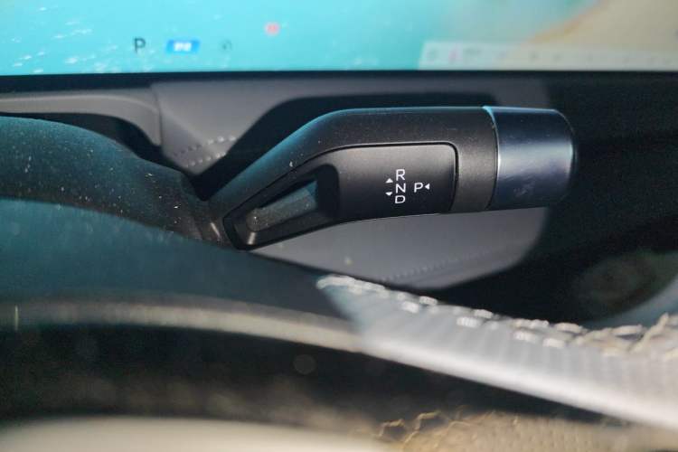 Used Geely Galaxy E8 2025 575 km Exploration Intelligent Driving Edition Gear Lever