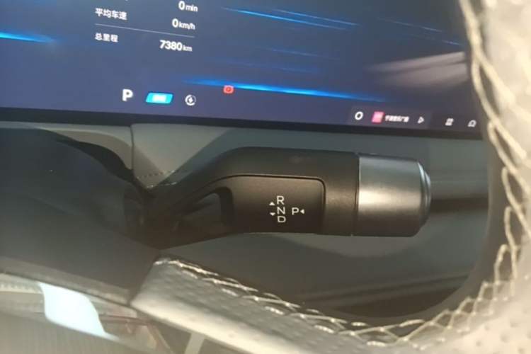 Used Geely Galaxy E8 2025 700 km Long-Range Intelligent Driving Version Gear Lever