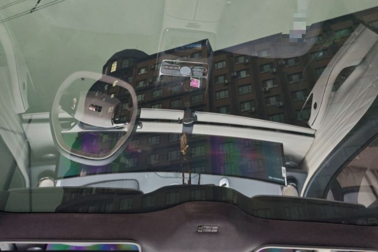 Used Geely Galaxy E8 2025 700 km Long-Range Intelligent Driving Version Headliner