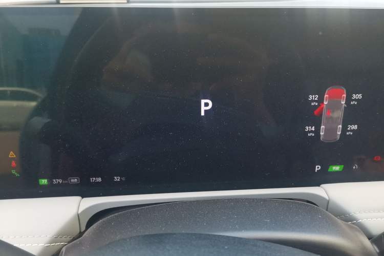Used Geely Galaxy E8 2025 575 km Intelligent Driving Edition Instrument Cluster