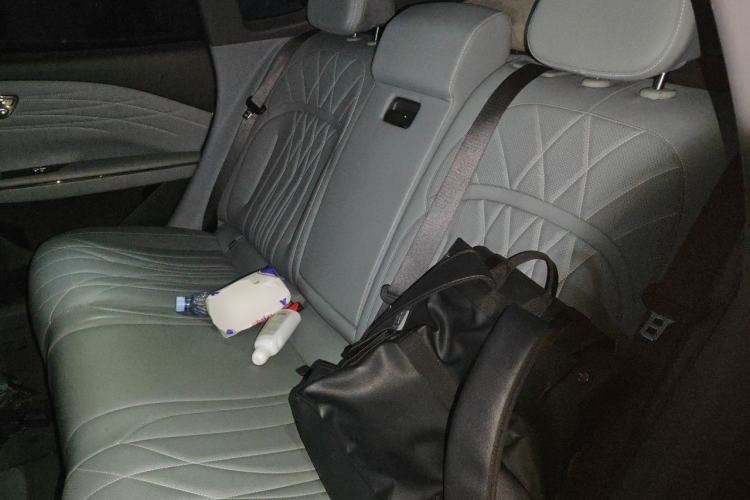 Used Geely Galaxy E8 2025 575 km Exploration Intelligent Driving Edition Left Rear Seat