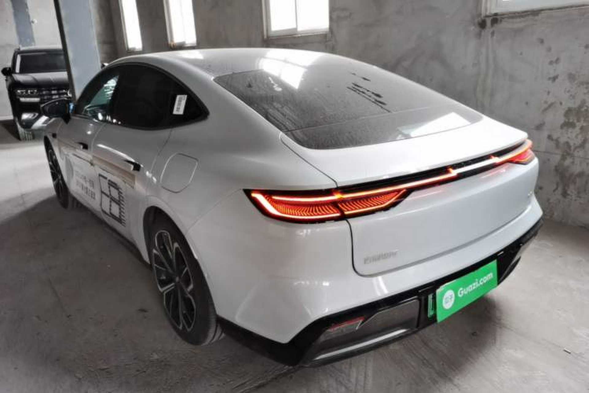 Used Geely Galaxy E8 2025 700 km Long-Range Intelligent Driving Version Rear Left 45 Deg
