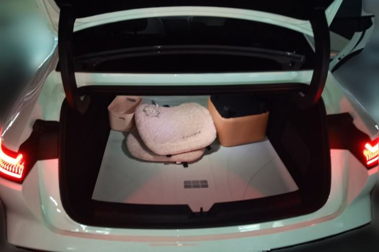 Used Geely Galaxy E8 2025 575 km Exploration Intelligent Driving Edition Trunk