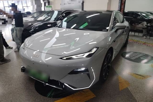 Used Geely Galaxy E8 2025 700 km Long-Range Intelligent Driving Version