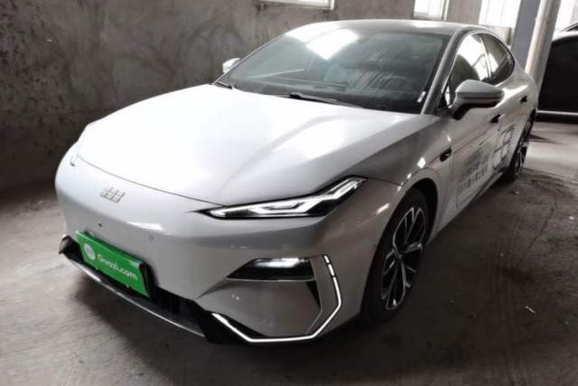 Used Geely Galaxy E8 2025 700 km Long-Range Intelligent Driving Version