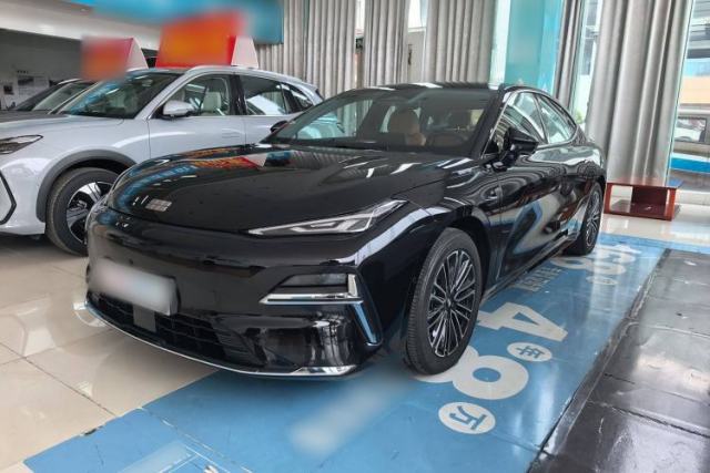 Used Geely Galaxy 8 2025 130km EM-i Prestige Edition